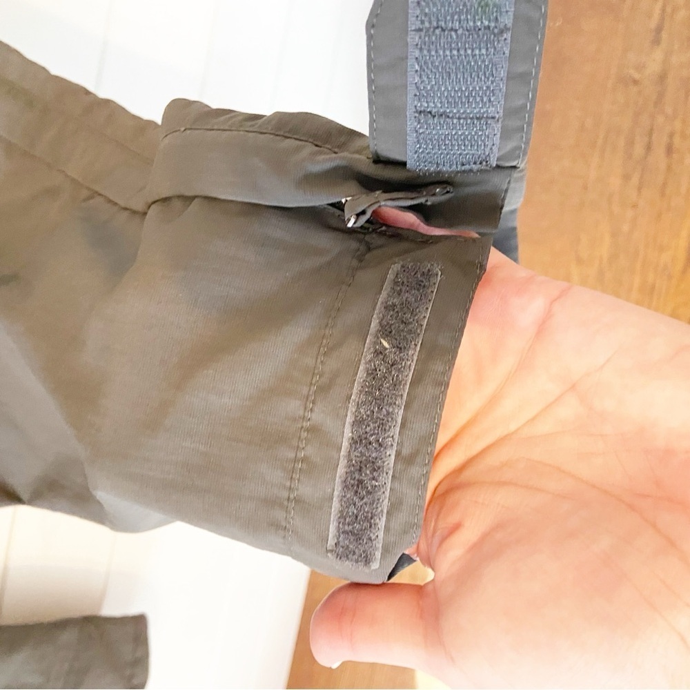 Rei | Women’s Gray Convertible Hiking Outdoor Pants Size 8 - Picture 7 of 11